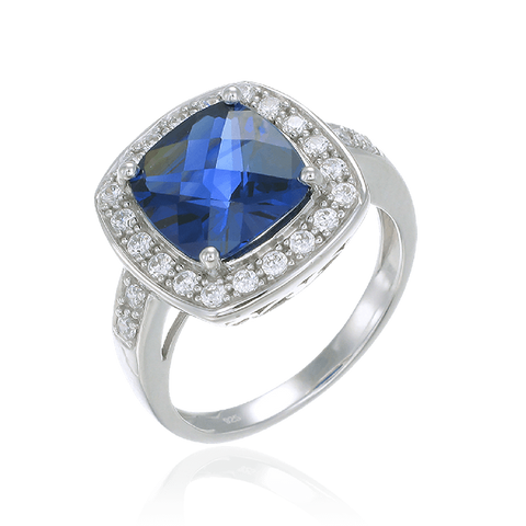 Sparkling Blue Sapphire Ring