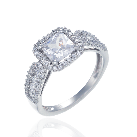 Sparkling Ring with Halo Setting