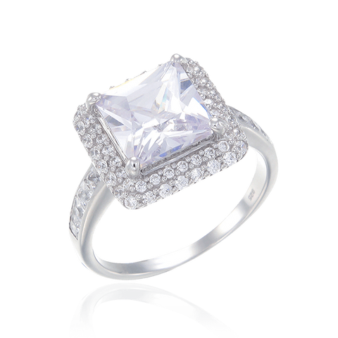 Sparkling Cushion Cut Setting Ring