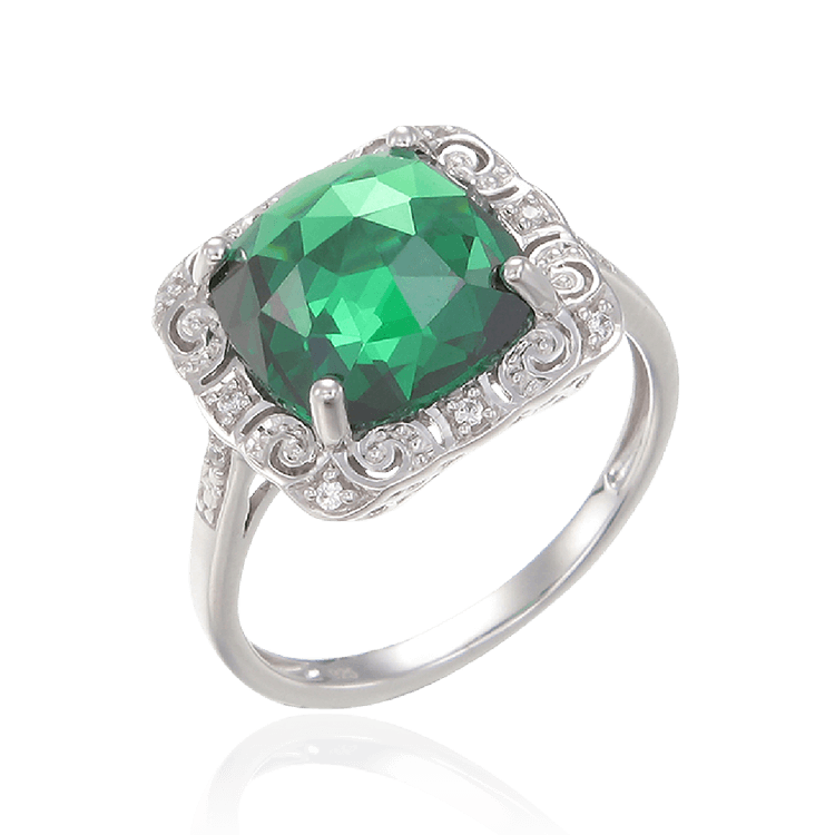 Classically Styled Emerald Green Ring